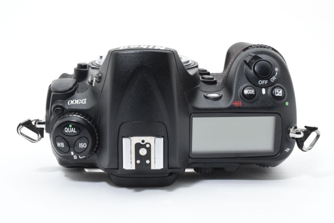 ■ 美品・ショット数6973回 ■ ニコン Nikon D300 ボディ
