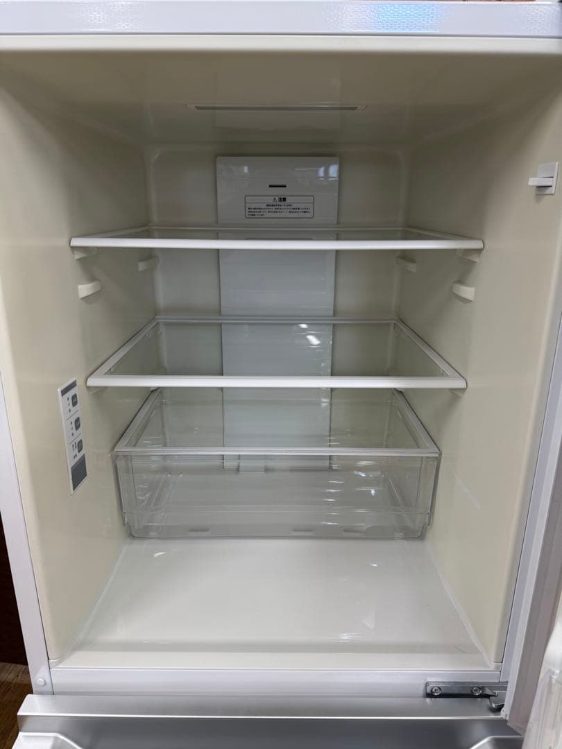 F031 Hisense ３ドア　冷蔵庫　2020年　左開き　282L