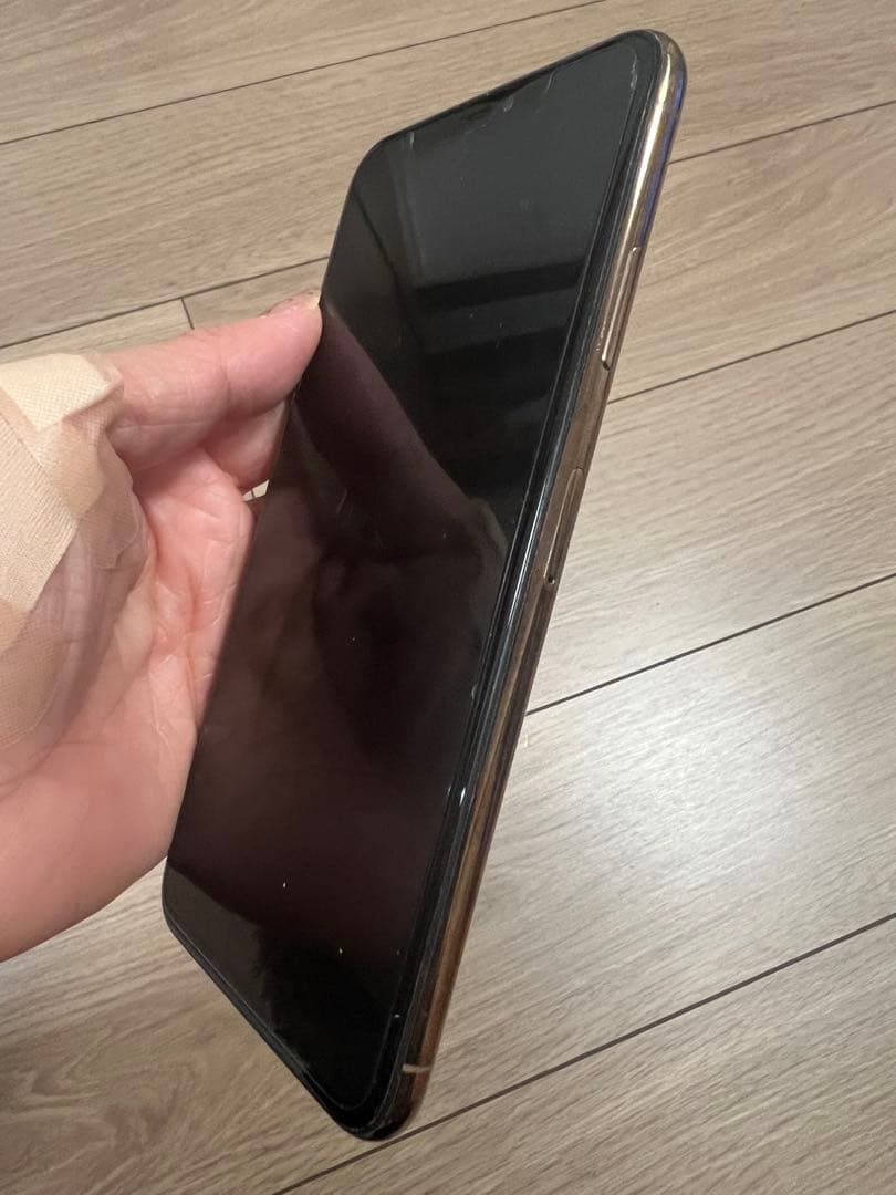 稼動品⭐︎SIMロックなしApple iPhone Xs ゴールド 本体