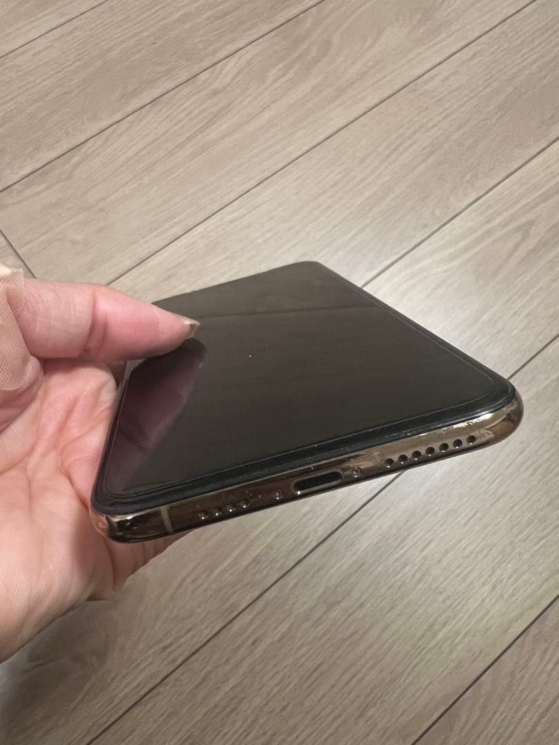 稼動品⭐︎SIMロックなしApple iPhone Xs ゴールド 本体