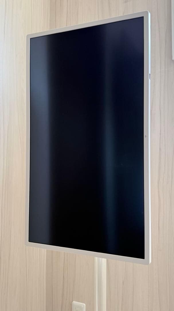 KTC MegPad 32型 4K UHD 移動式スマートモニター