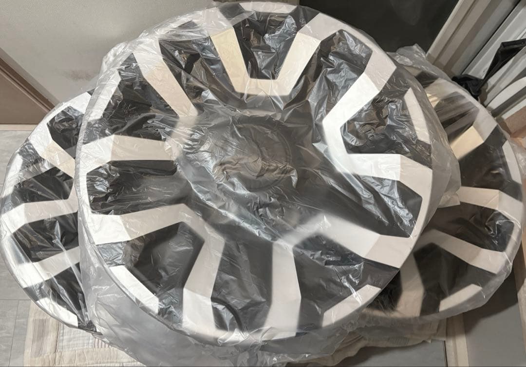 【美品】ランドクルーザー70 再再販 純正16in5本 (2025年1月交換）