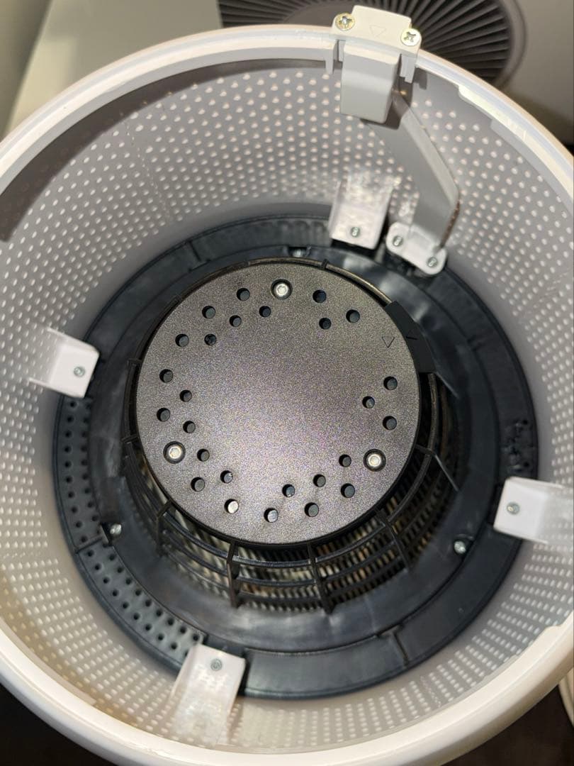 SchwarzWald UV-C空間除菌装置