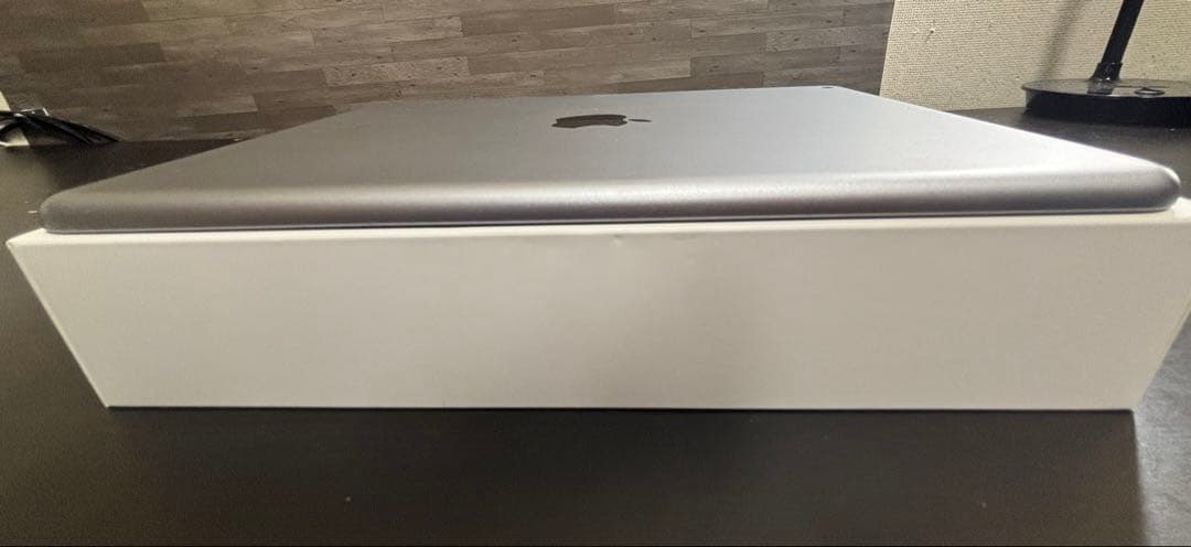 iPad 第6世代　Wi-Fiモデル　32gb スペースグレイ