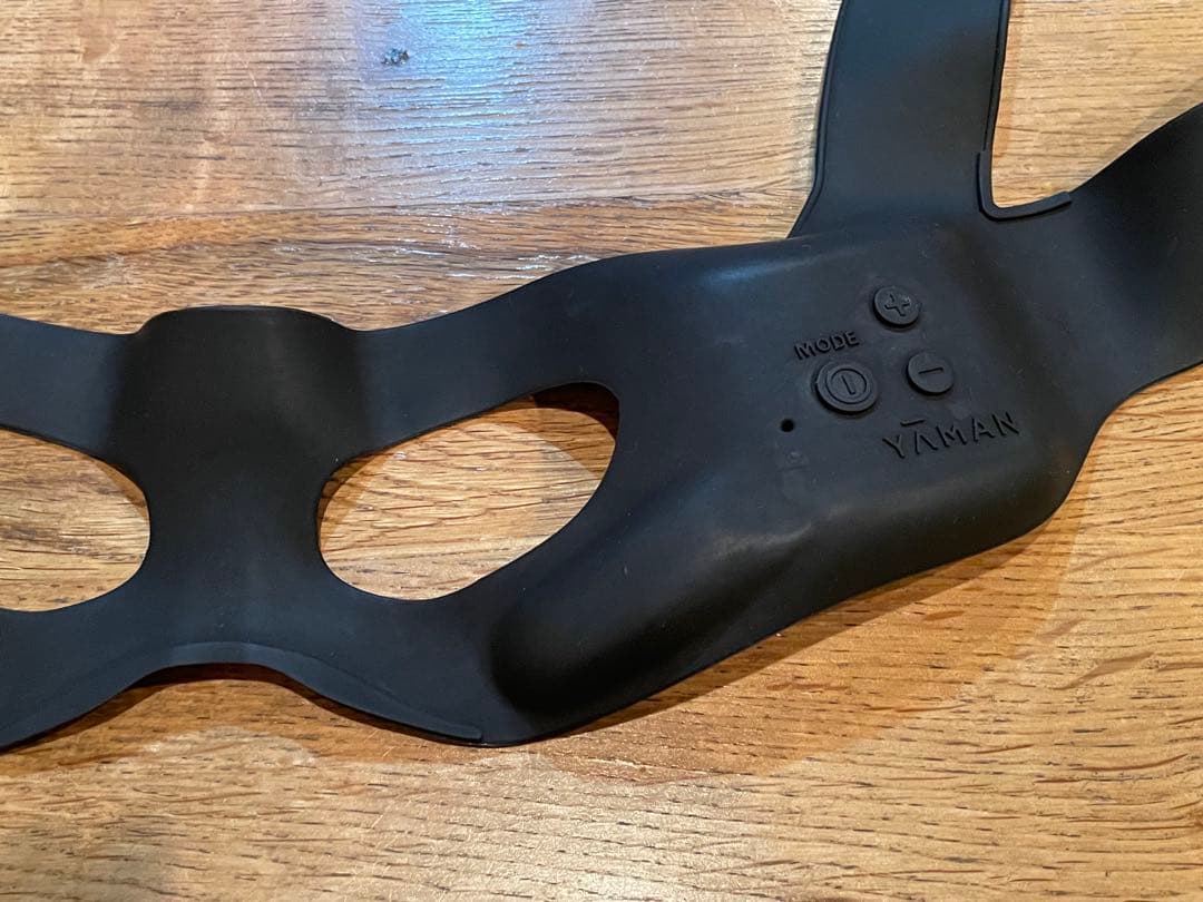 ヤーマン　メディリフト　アイ