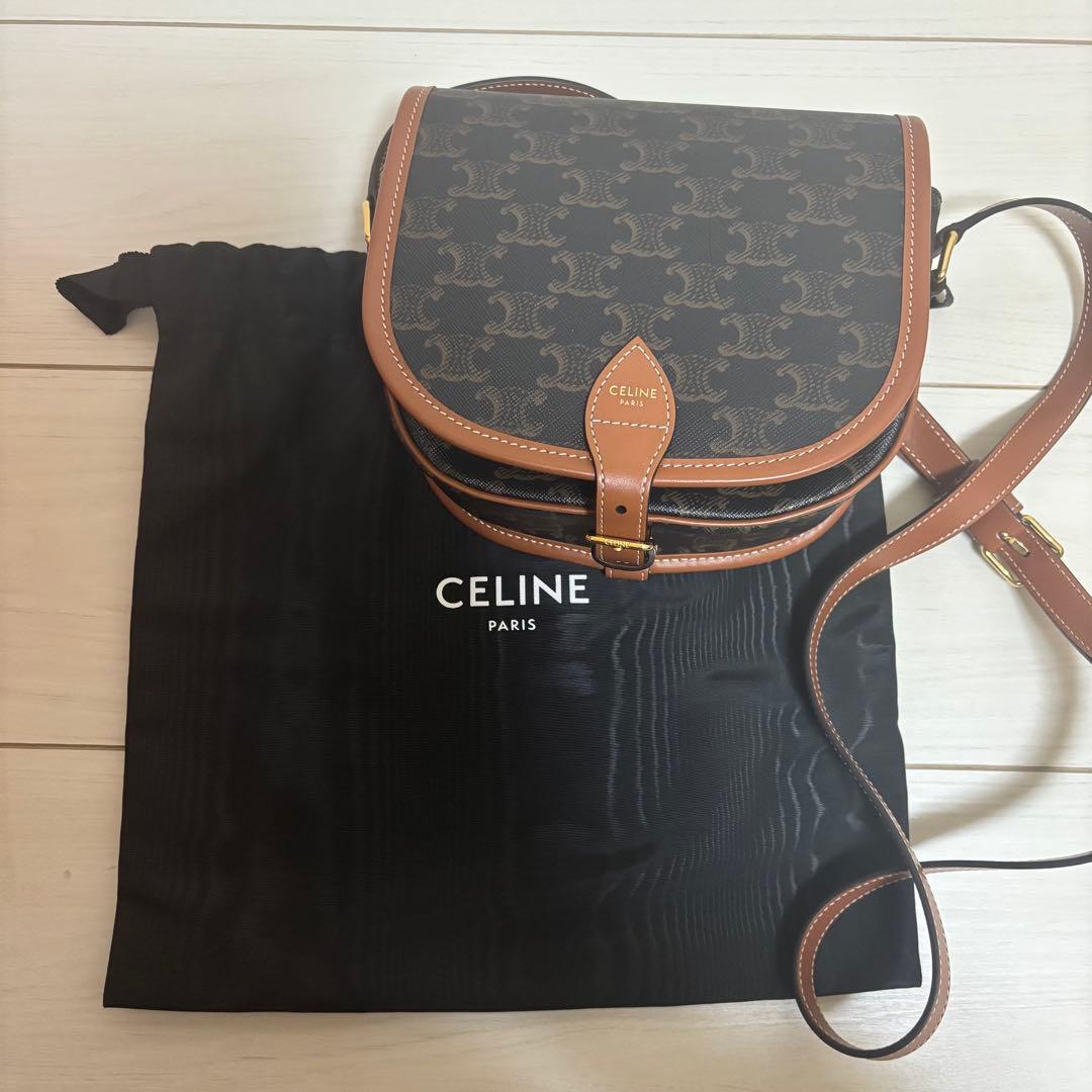 ゆ*読様 CELINE ミディアム フォルコバッグ トリオンフキャンバス＆カーフ