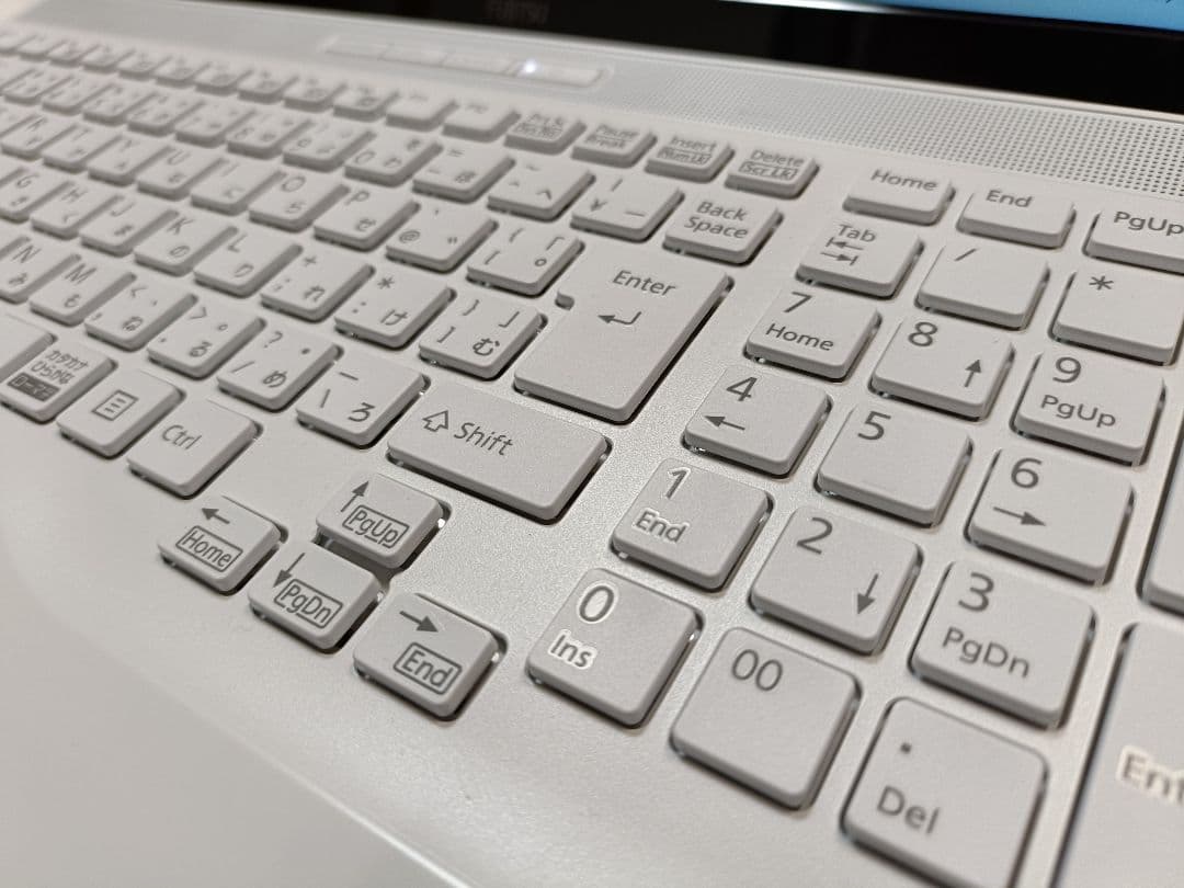 2021年 富士通 Windows11 15.6型 ノートパソコン SSD