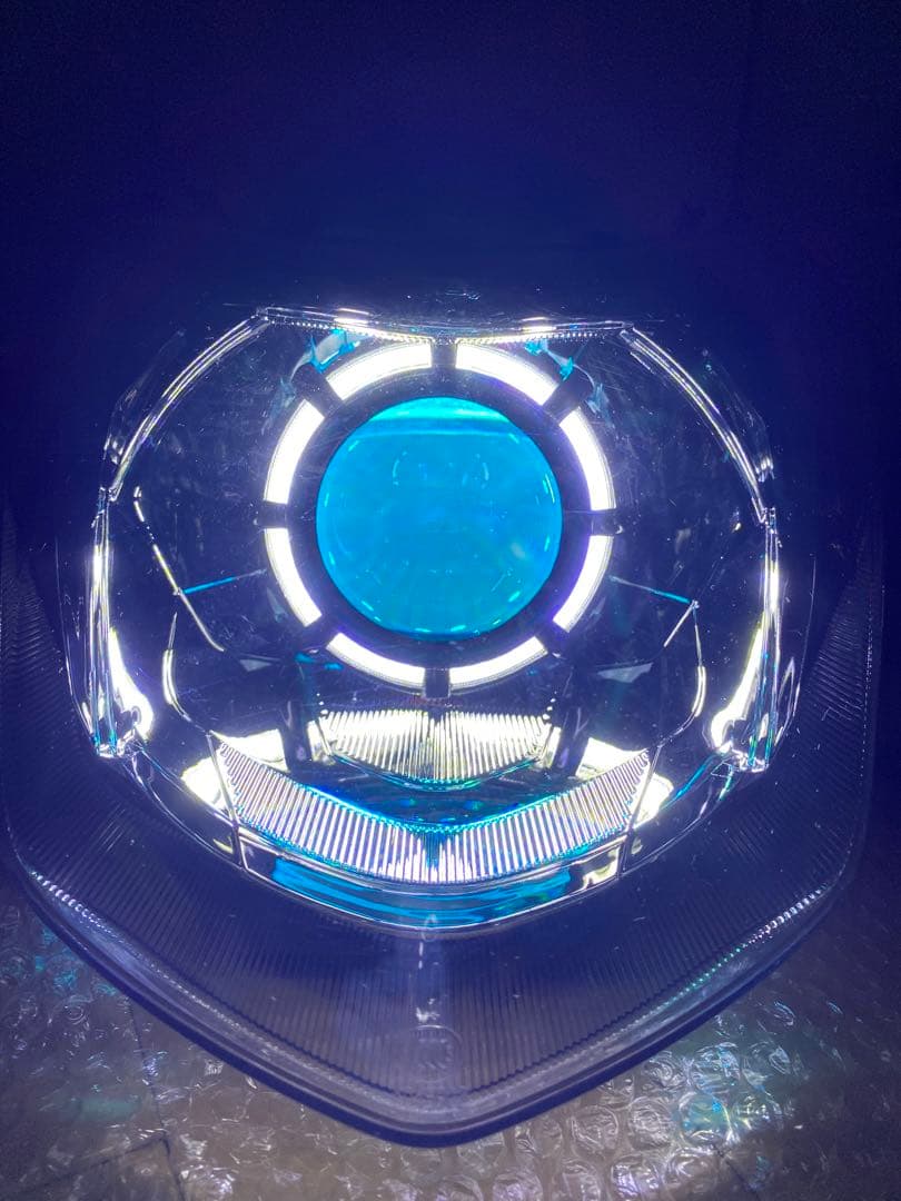 シグナスX 4型 デビルアイ プロジェクターヘッドライト レインボー 1点限り