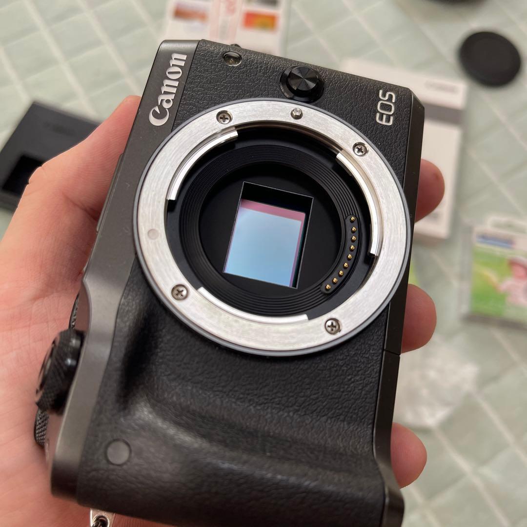 Canon EOS M6 ミラーレスカメラ ダブルズームキット