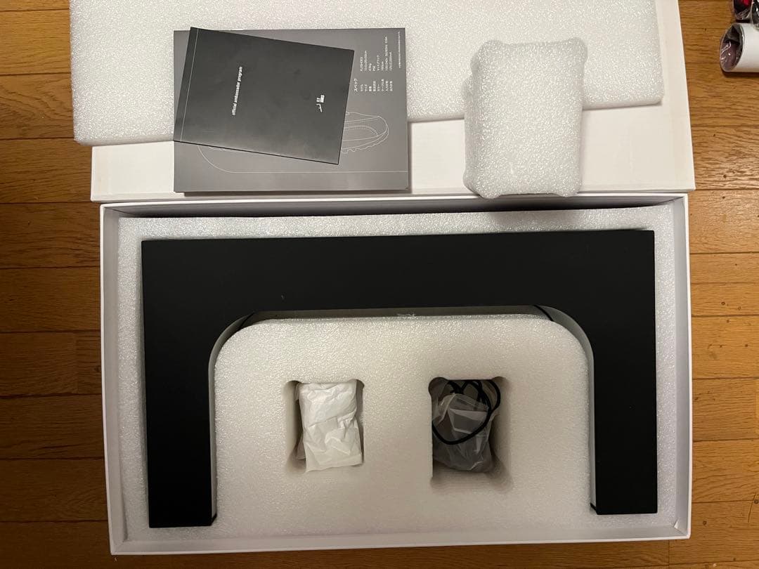 FLY SHOES スニーカー　ディスプレイ