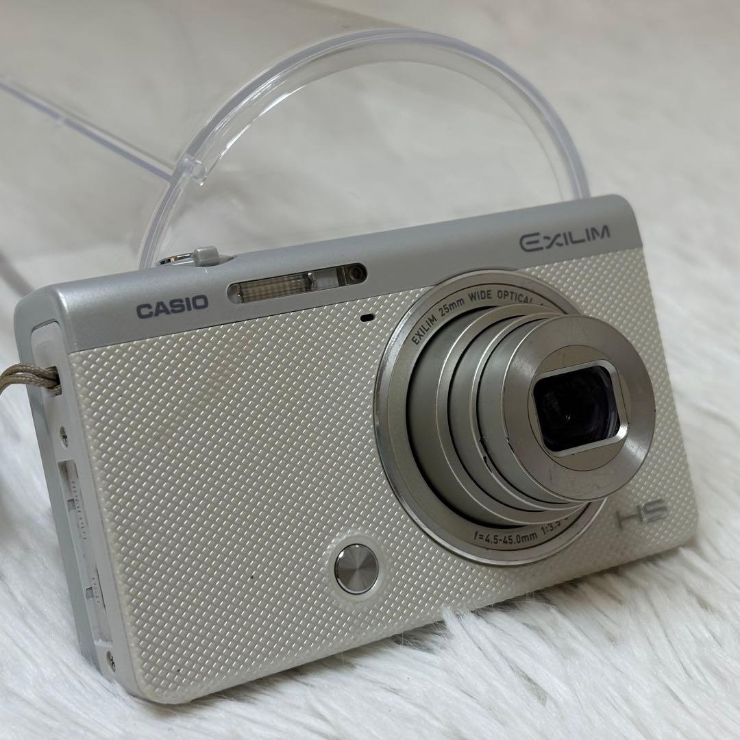 CASIO カメラ　エクシリム　EX-ZR50 ホワイト コンデジ　ジャンク