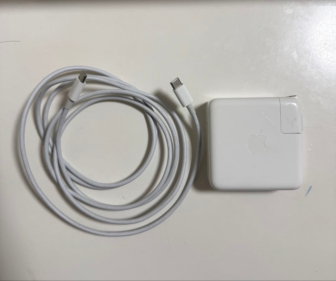 Apple MacBook Pro 13 M1 2020 バッテリー状態100%