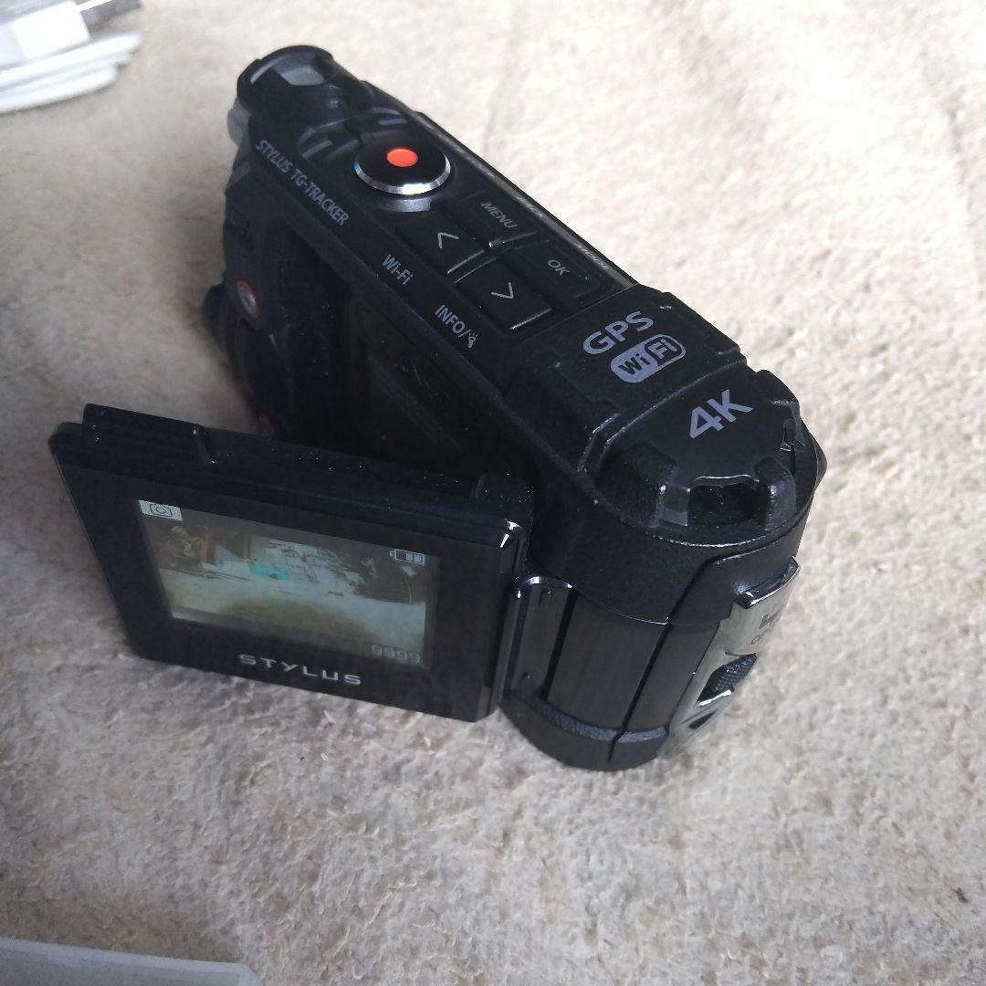 ⭕️２台セット♥️動作品♥️キャノンD20♥️オリンパスTGトラッカー⭕️箱付き