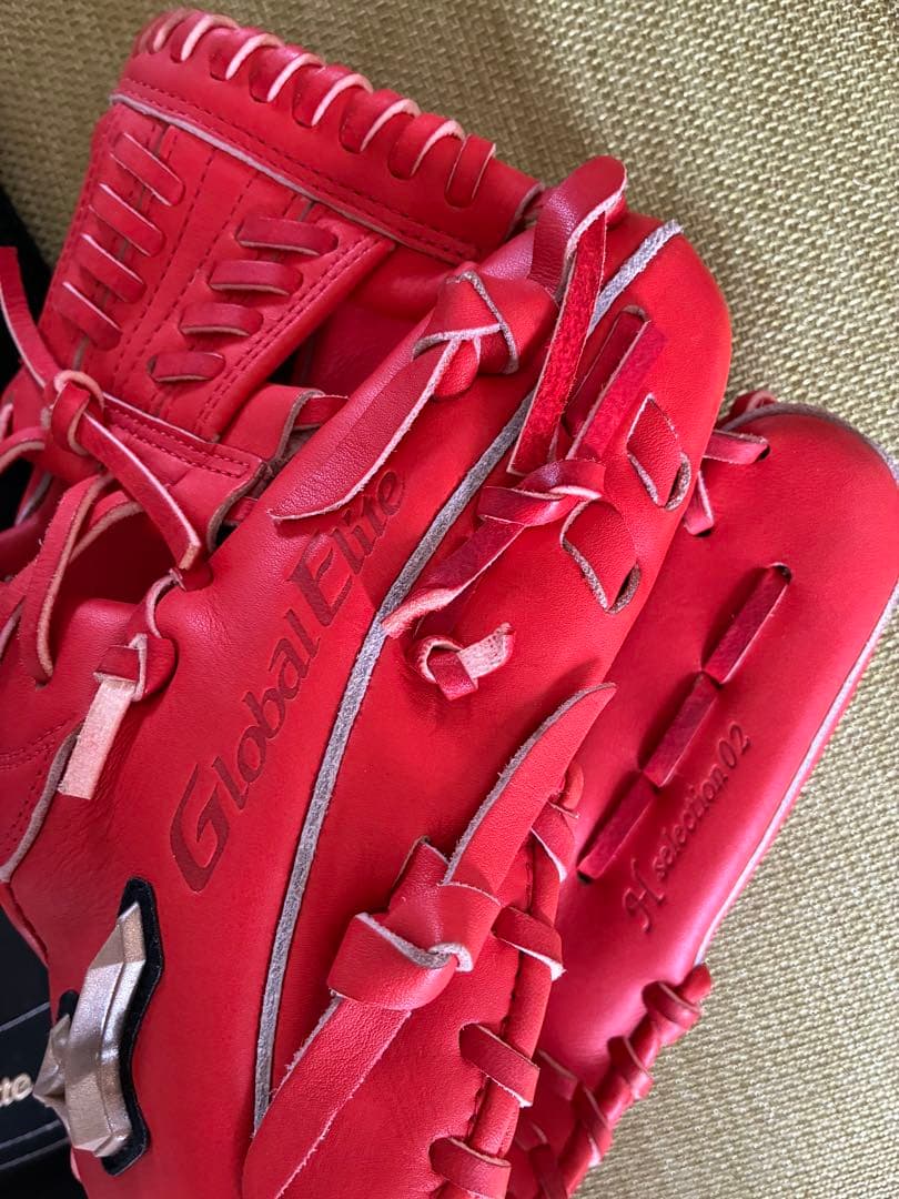 Mizuno Global Elite 軟式グローブ レッド　右利き