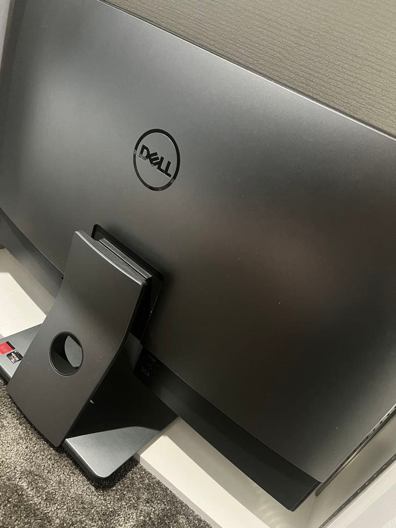 Dell Inspiron 27 7775 Series モニター