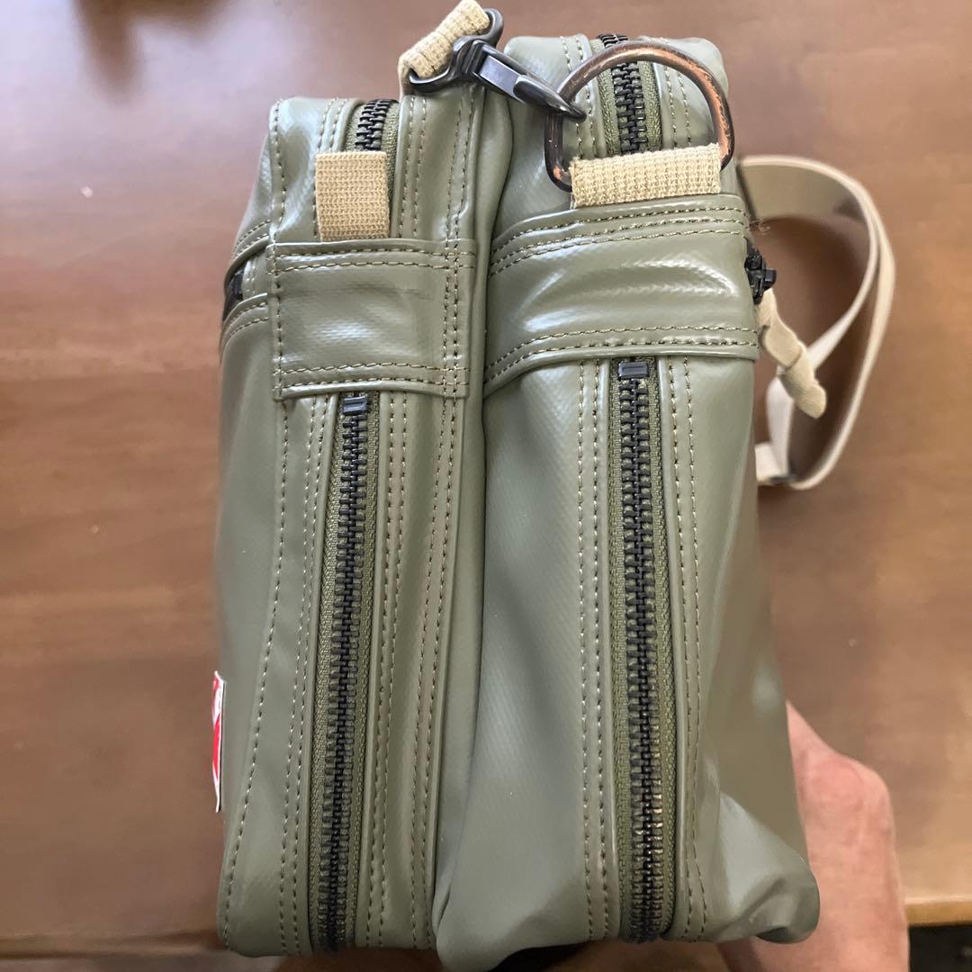 ラゲージレーベルビジネスバッグとショルダーバッグ