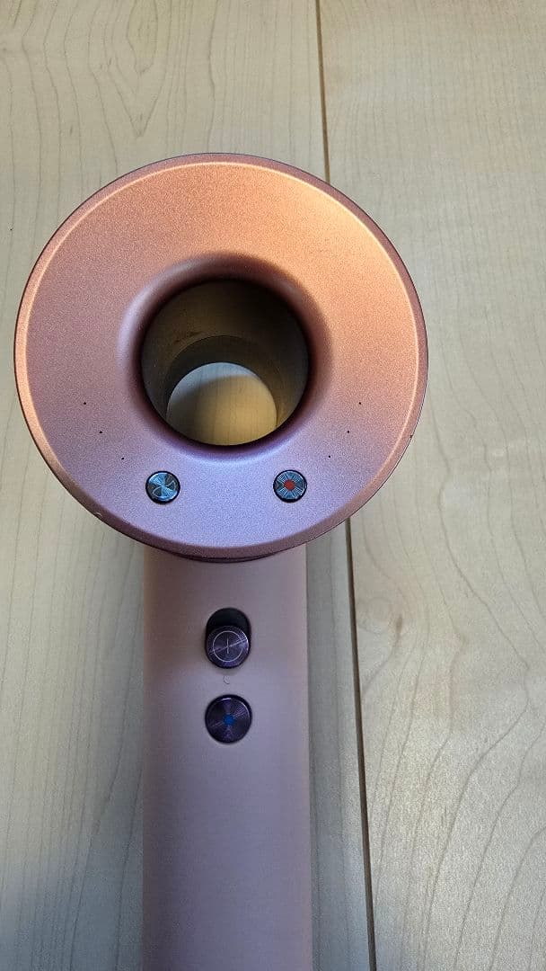 ダイソン スーパーソニック ヘアドライヤー　限定色　さくらロゼゴールド