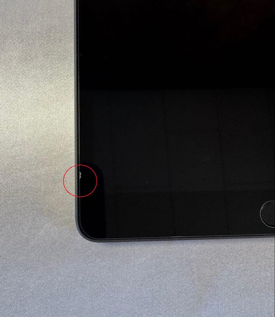 iPad 8th 32GB Wi-Fi+cellular SIMフリーおまけ付