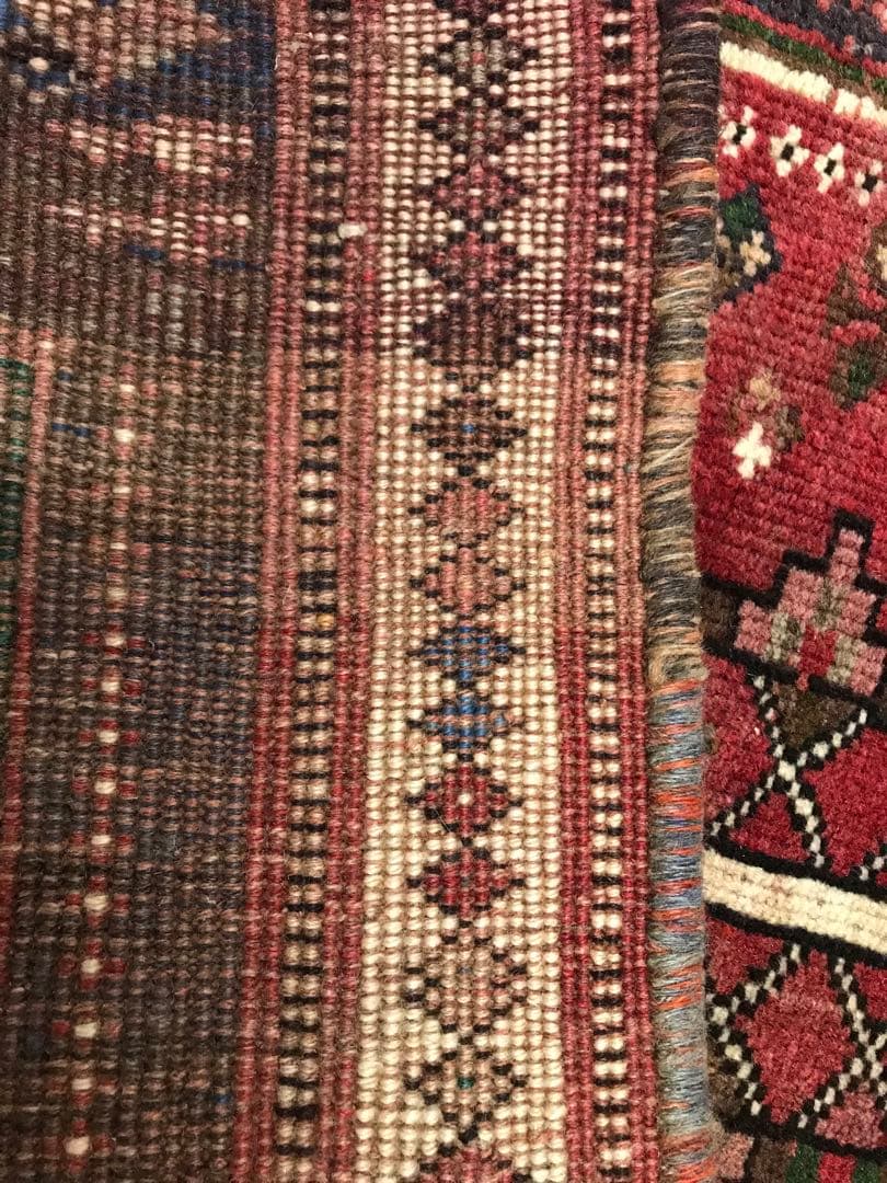 ペルシャ手織り絨毯　ビンテージ