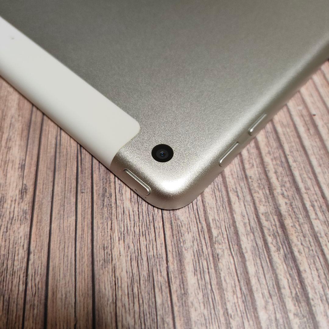 Apple iPad 第5世代 32GB シルバー SIMフリー