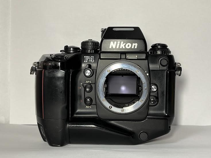 ★美品の訳アリ★ ニコンF4S / DP-20 / MB-21 / MF-23