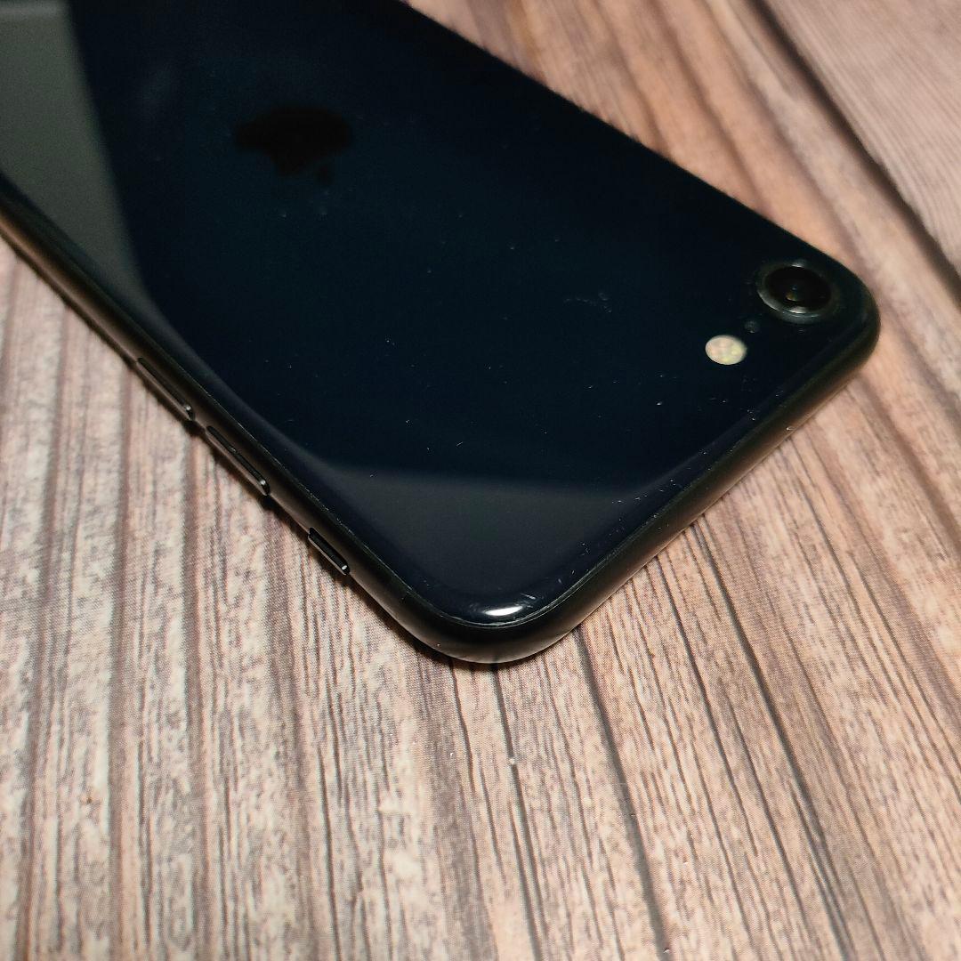 iPhone SE 第3世代 SIMフリー 64GB バッテリー100%