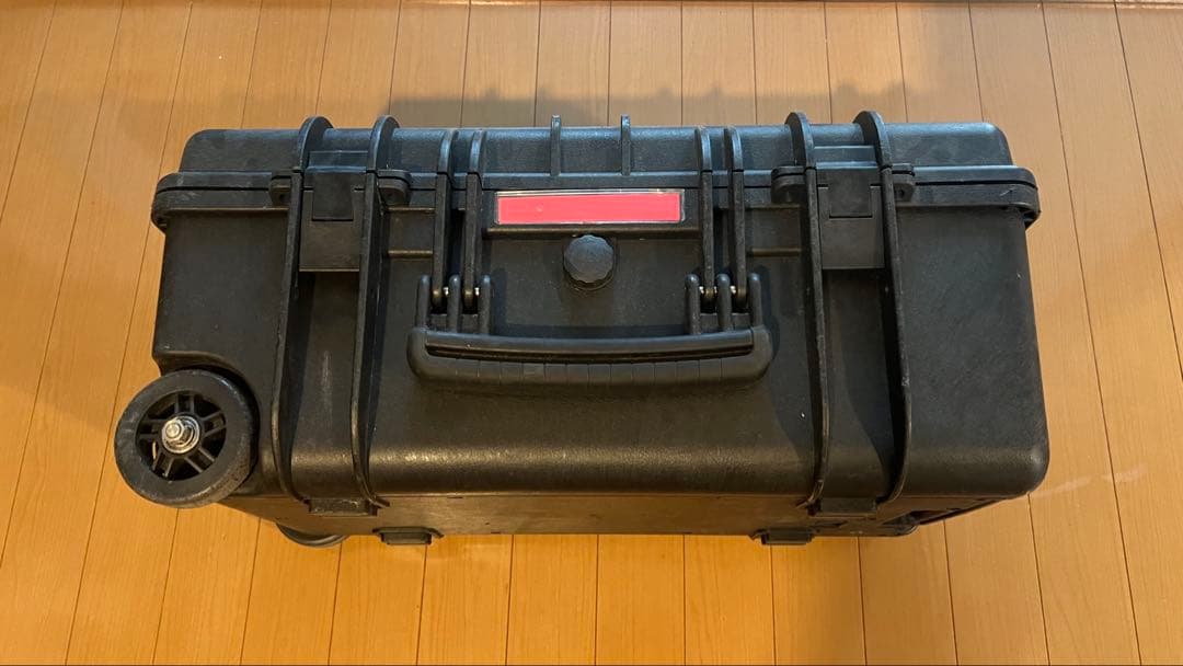 Amazonベーシック ハードケース Lサイズ