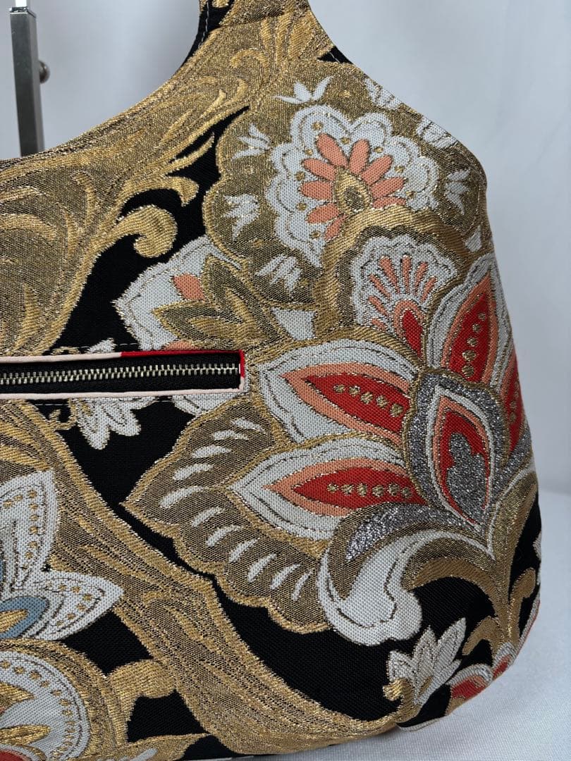 帯バッグリメイク　773番アシンメトリーBIGリバーシブル(肩あて飾り付き)