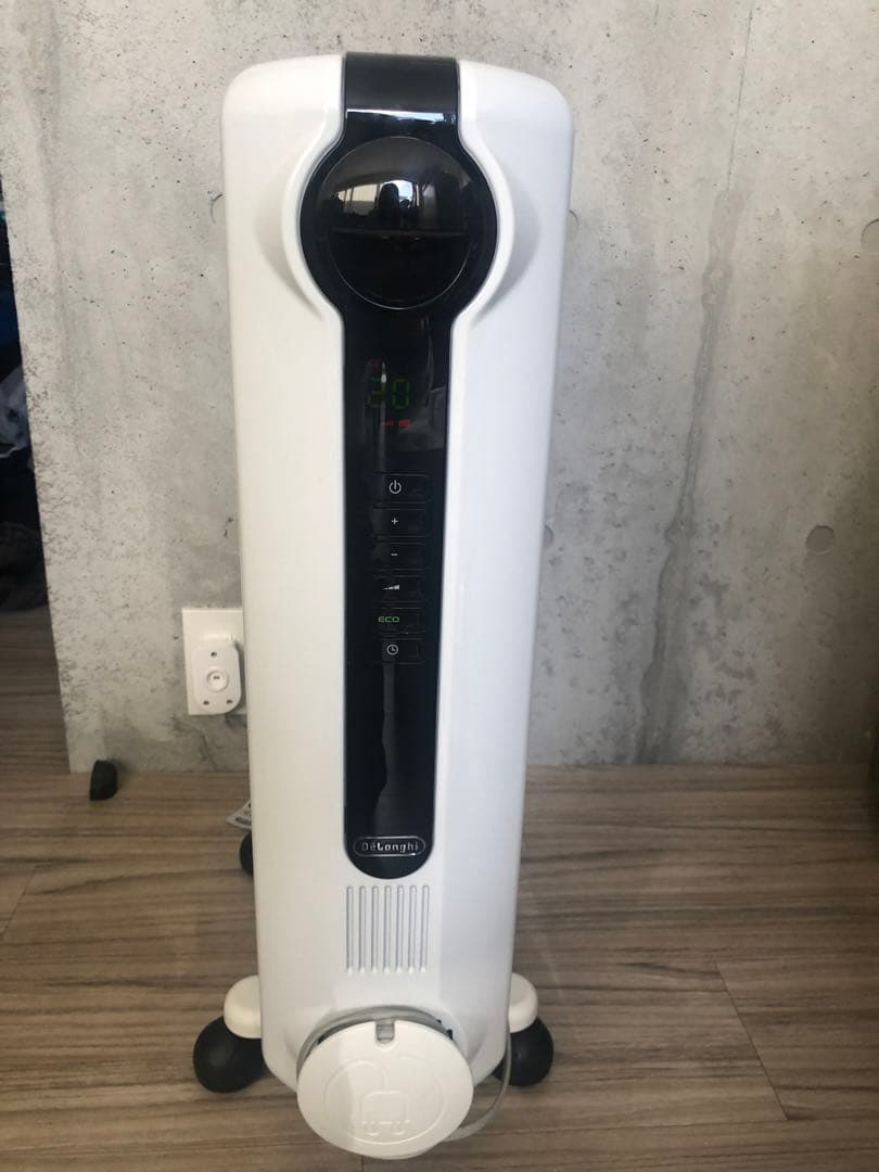 DeLonghi オイルヒーター JRE0812 ホワイト