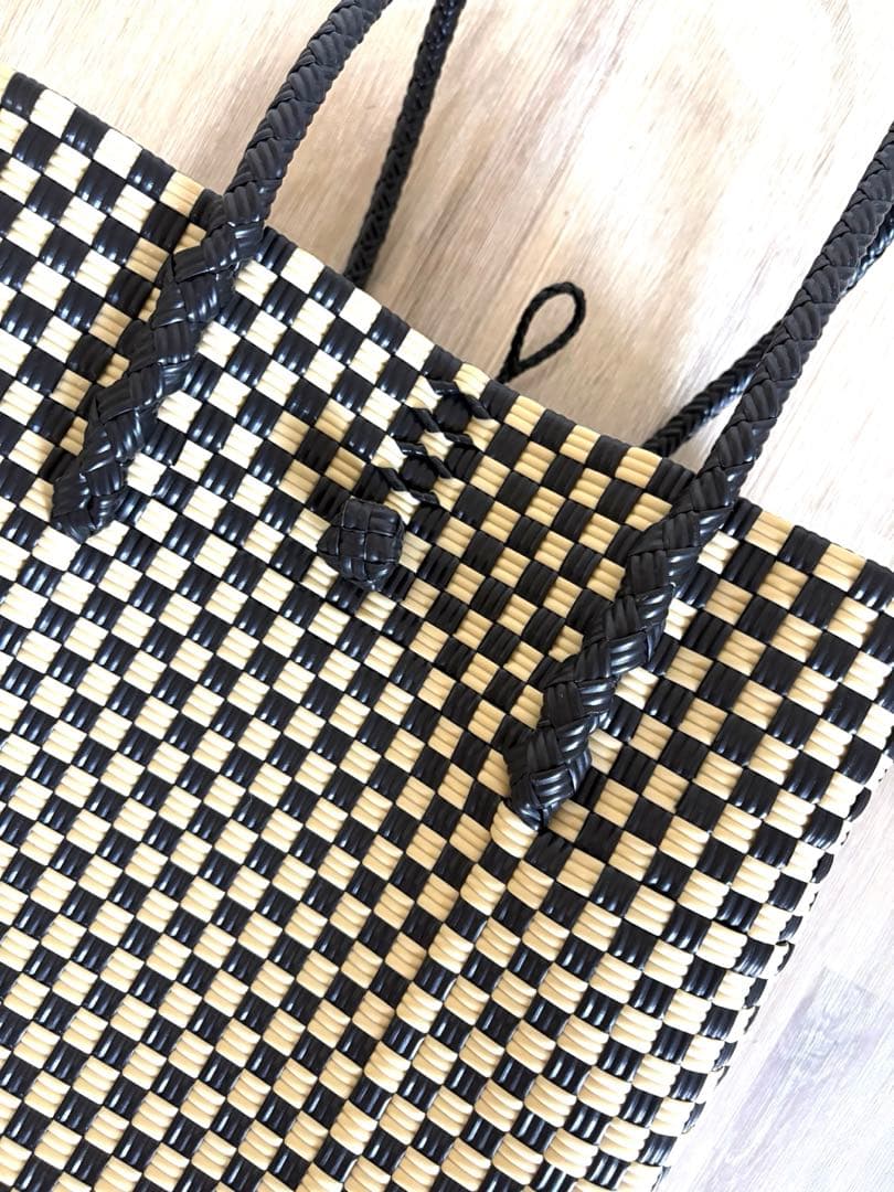 新品未使用★MEKEARISA★メケアリサGUMMY BAG・M ・Beans