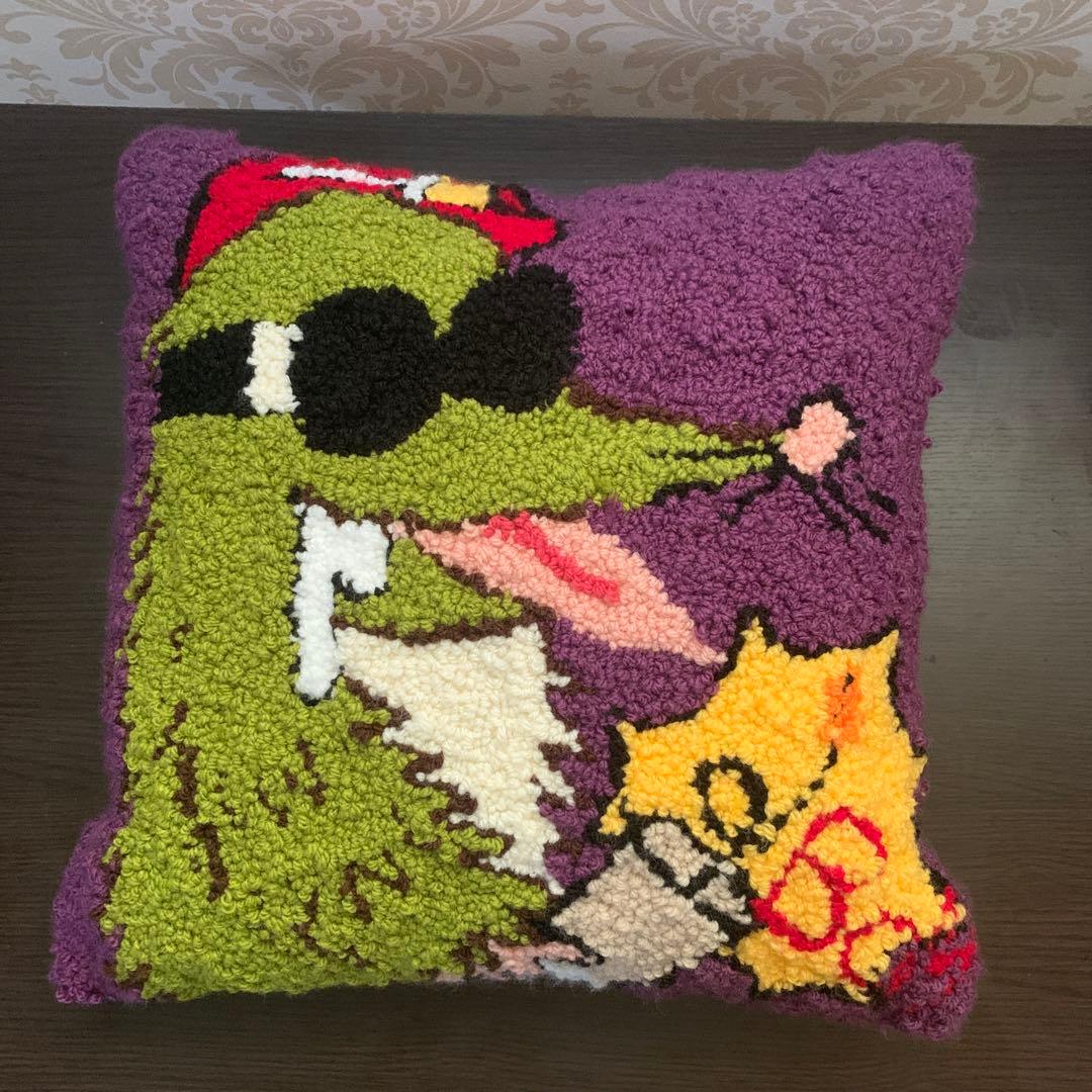 値下げ¥9800→8900☆モグラのクッション☆パンチニードル