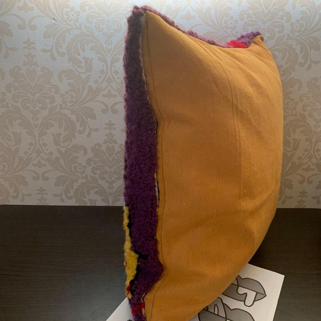 値下げ¥9800→8900☆モグラのクッション☆パンチニードル