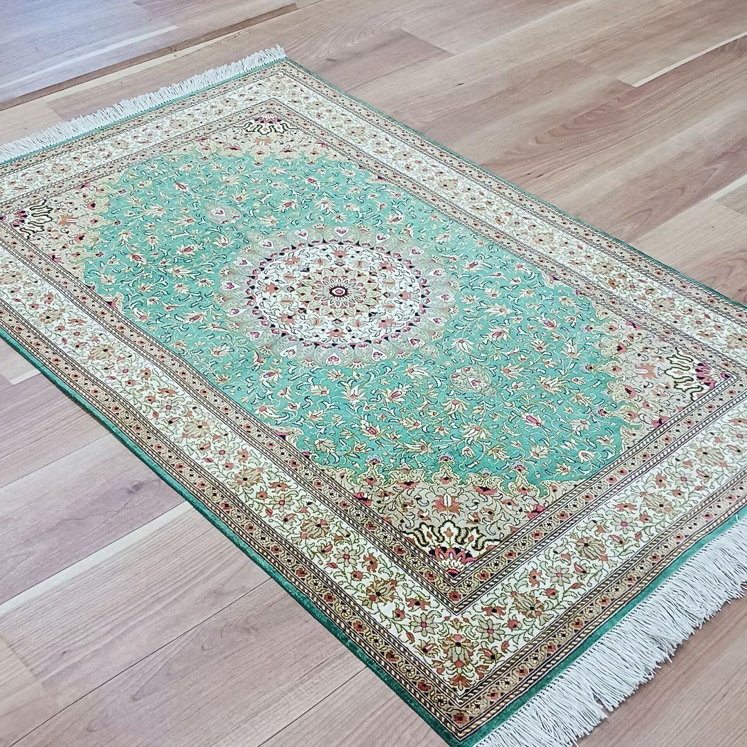 Y3348 高級ペルシャ絨毯 クム産 シルク100% 手織り90万ノット