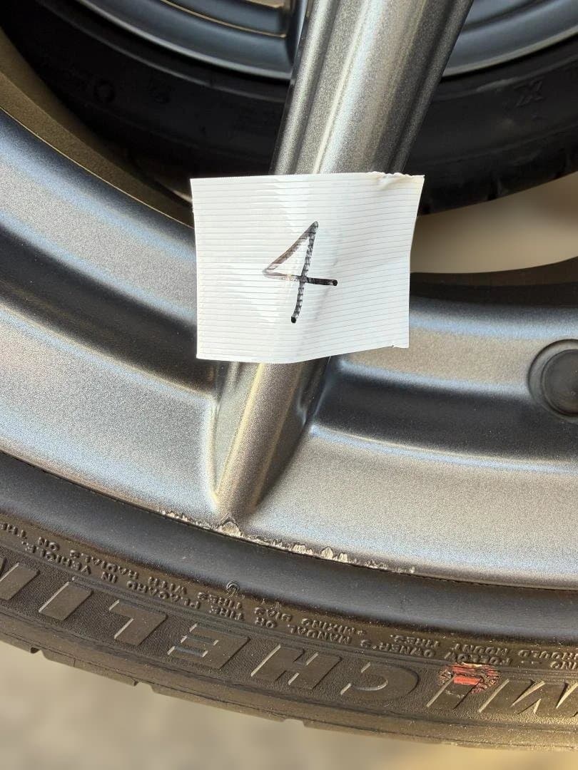 ZD8 純正 18インチx7.5J ホイール&タイヤ（215/40R18）