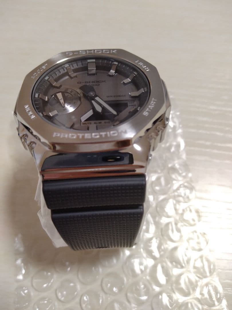 （40）【最終価格、美品】G-SHOCK　シルバー　GM-2100 カシオーク