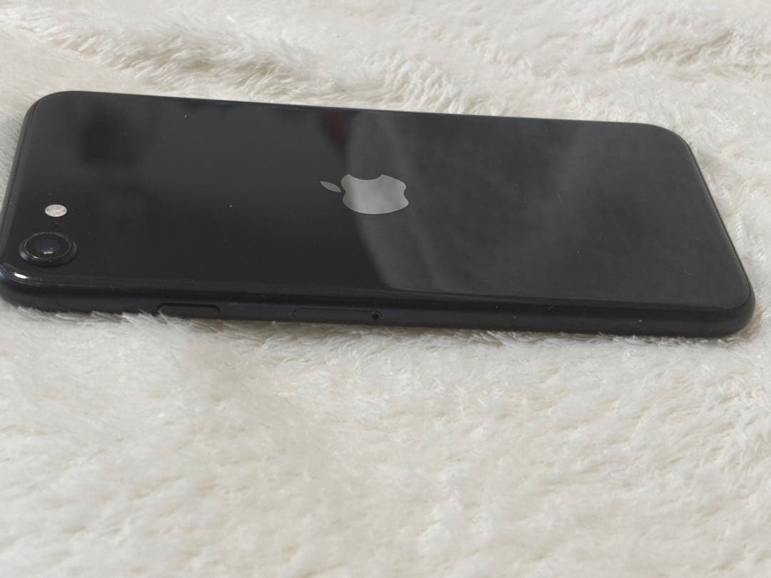 iPhone SE (第2世代) 64GB SIMフリー ブラック