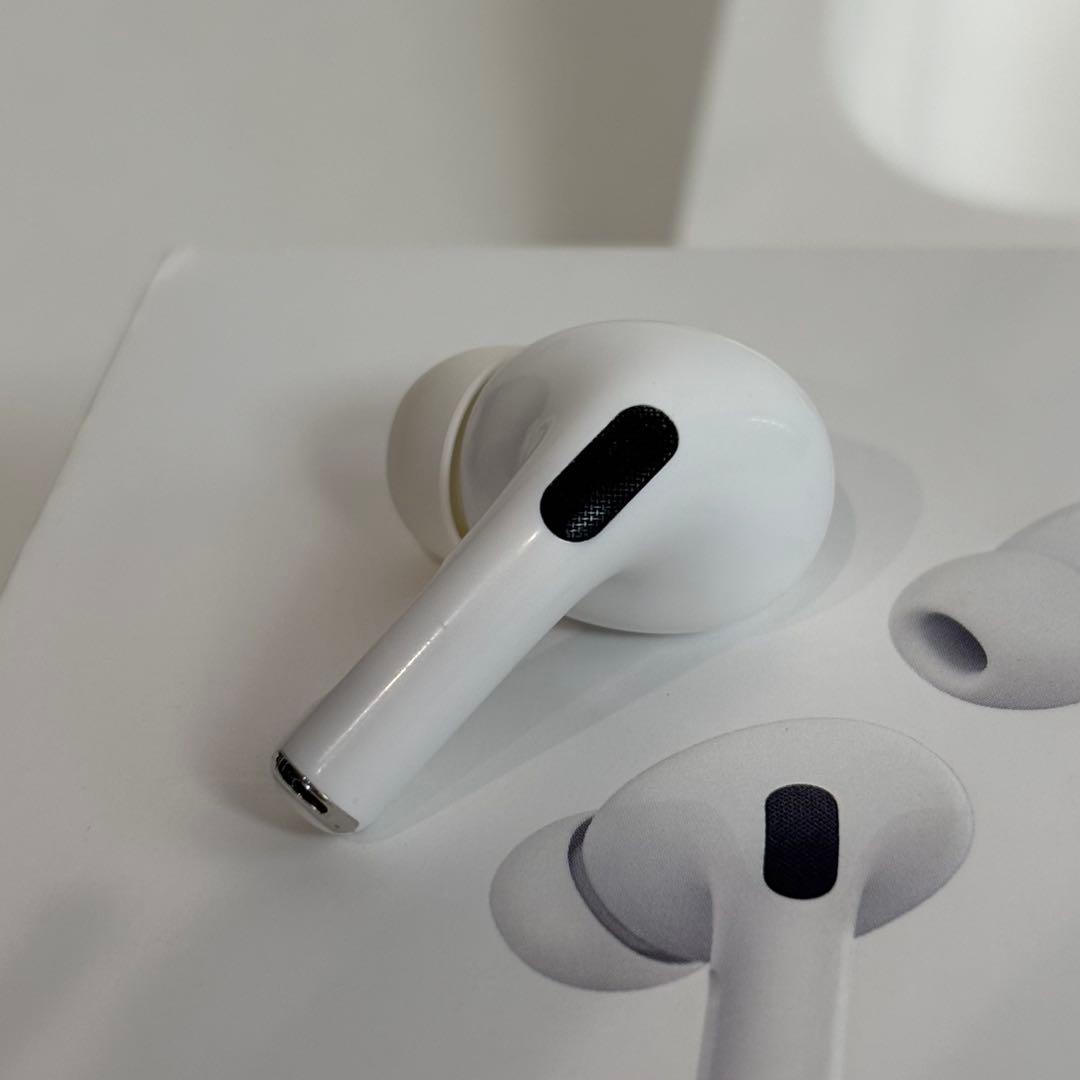 【箱なし】Apple AirPods Pro 第2世代 片耳 L 左 ケース