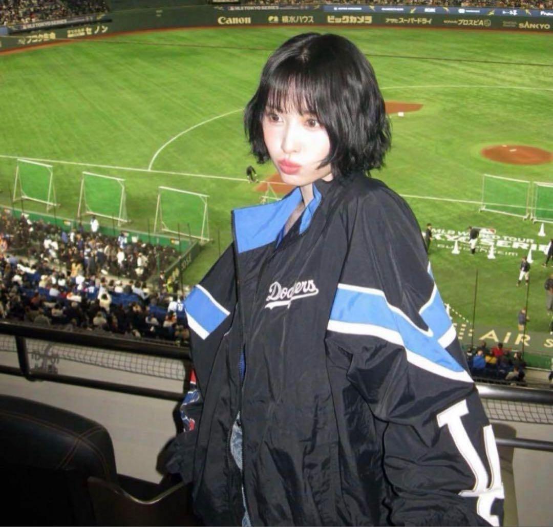 twice モモ　数原龍友着用　ドジャース　カブス　ナイロンジャケット