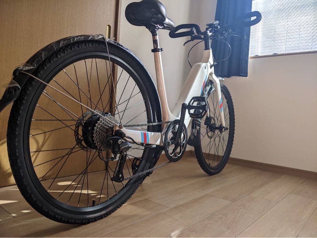 電動アシスト自転車 ホワイト 26インチ