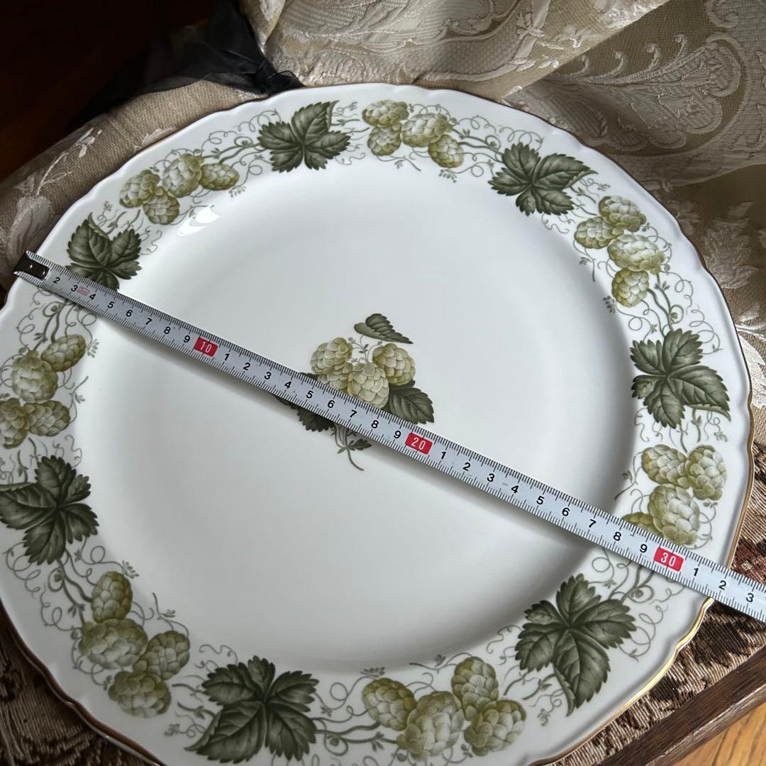 Worcester MATHON 静かな冬の風景を閉じ込めた英国の器