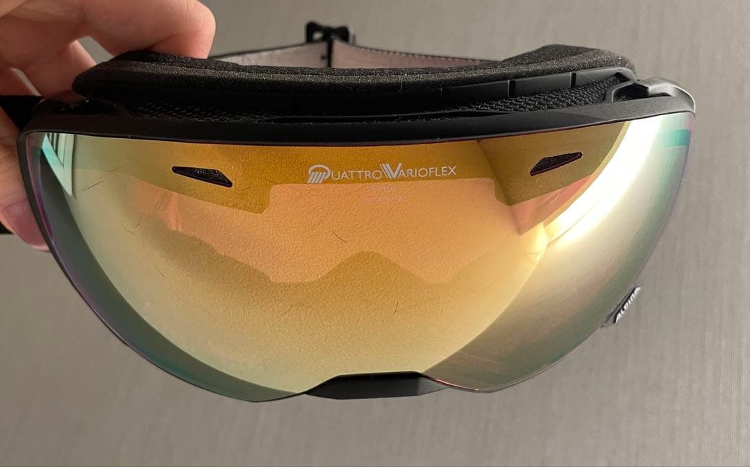 スキー　ゴーグル　グローブ　ニット帽　ホルダー　リーシュコード