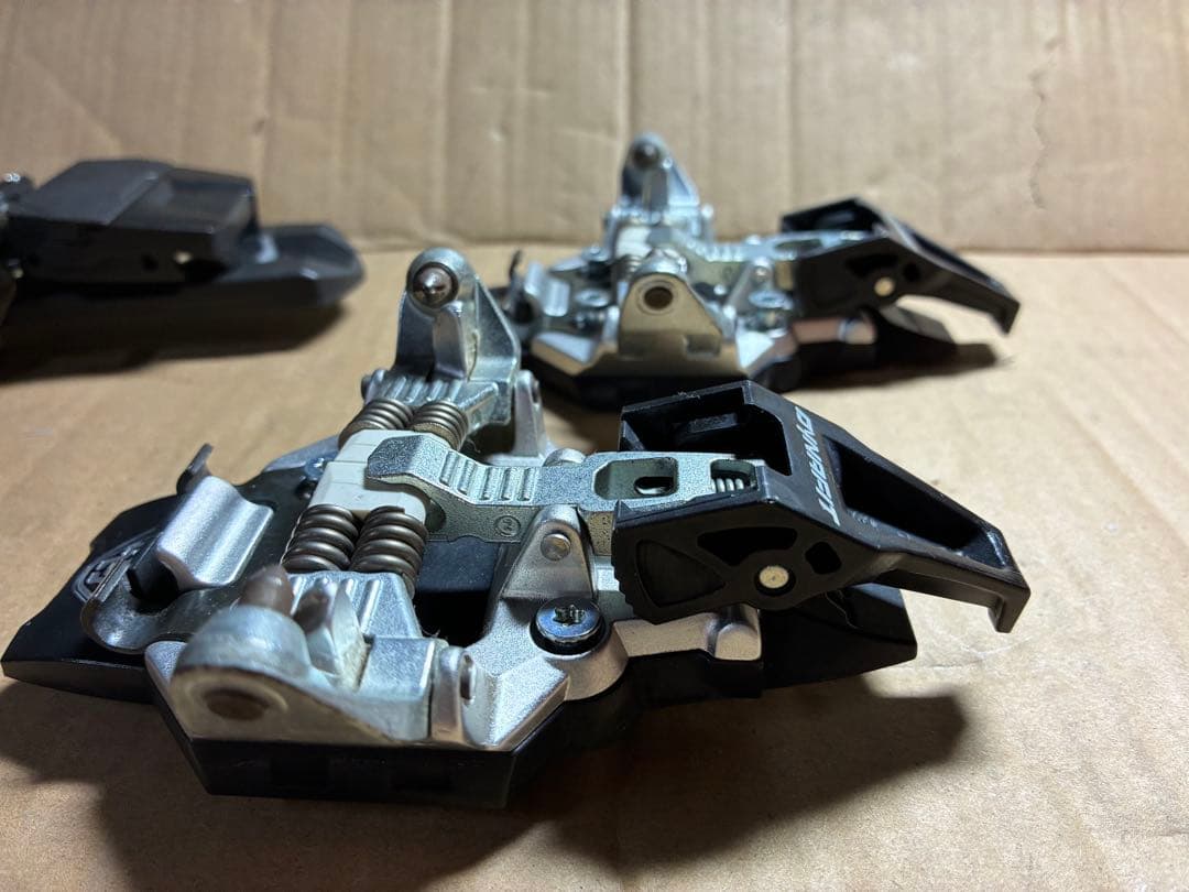 Dynafit Radical ST ペア（左右セット）の中古ビンディングです。