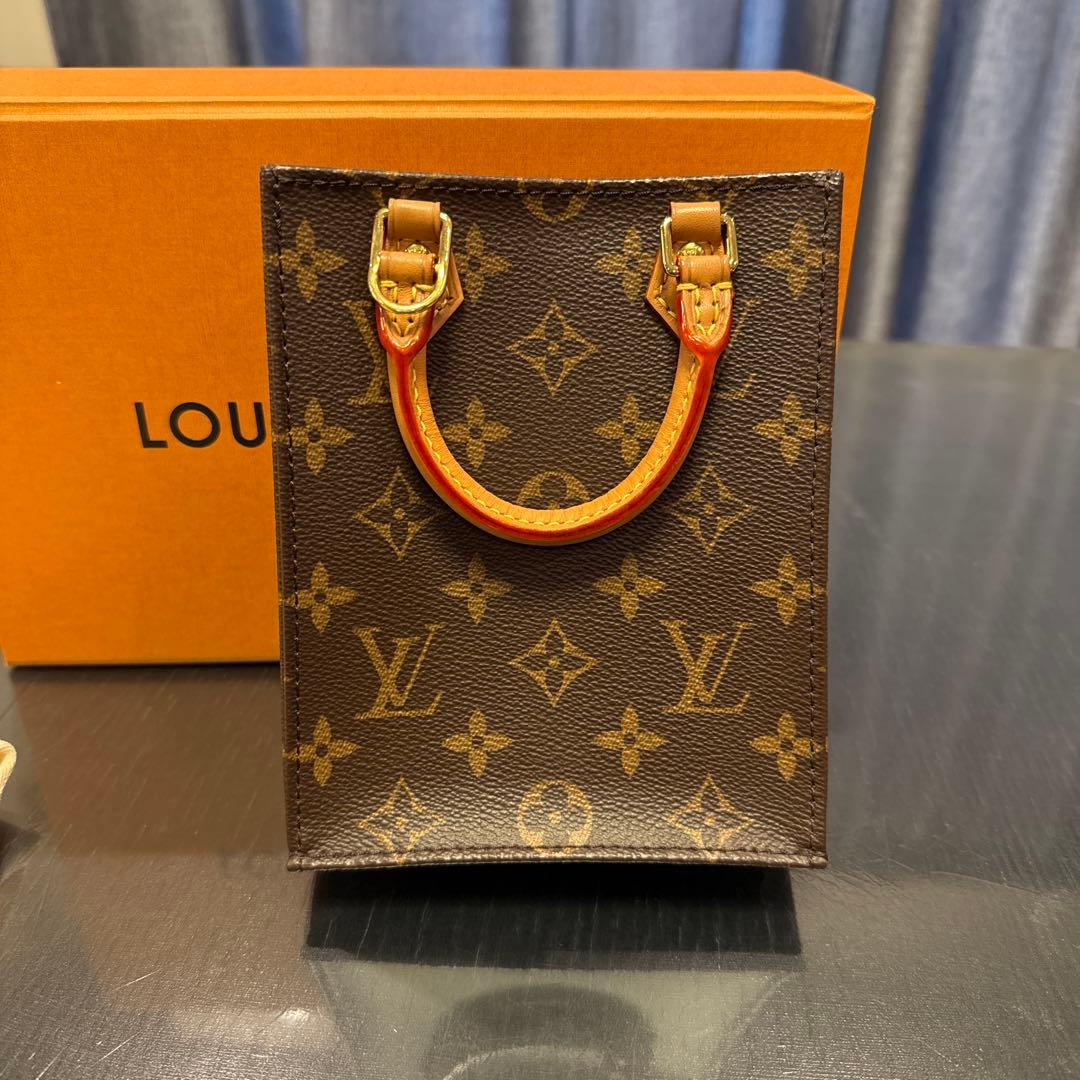 Louis Vuitton ルイヴィトン　プティットサックプラ