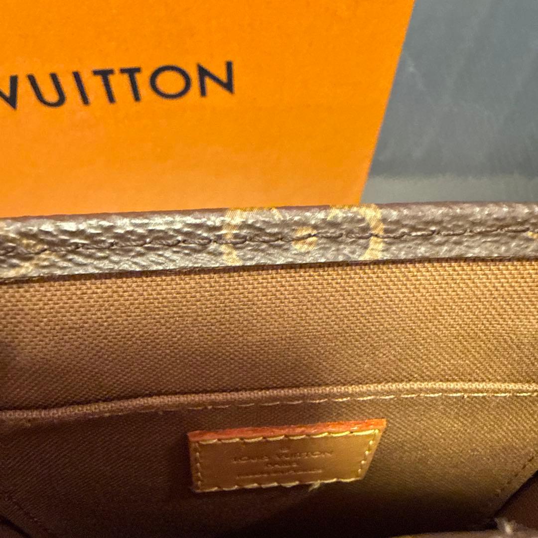 Louis Vuitton ルイヴィトン　プティットサックプラ