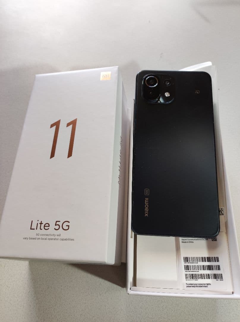 Xiaomi　Mi 11 Lite 5G　トリュフブラック