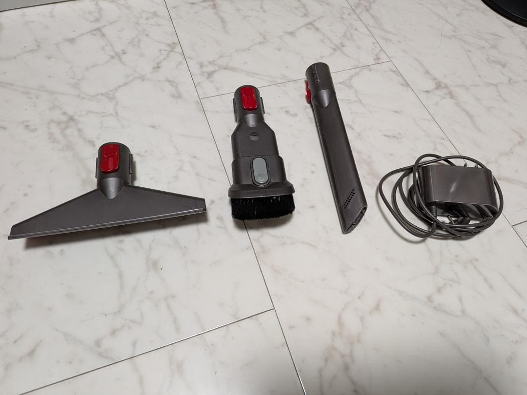 dyson ダイソン sv18 コードレスクリーナー 動作確認済み