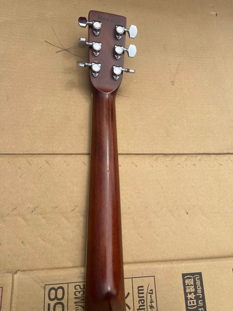 アコースティックギター ハードケース付き