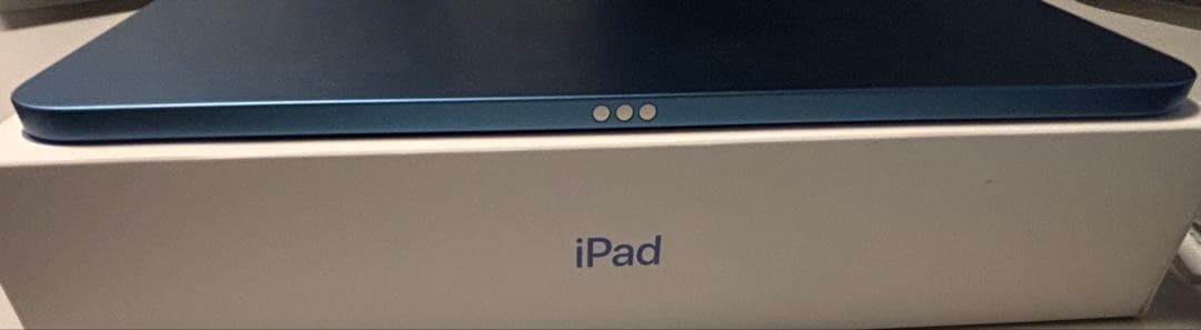 【美品】iPad(A16) 11世代 128GB wi-fi 本体 ブルー