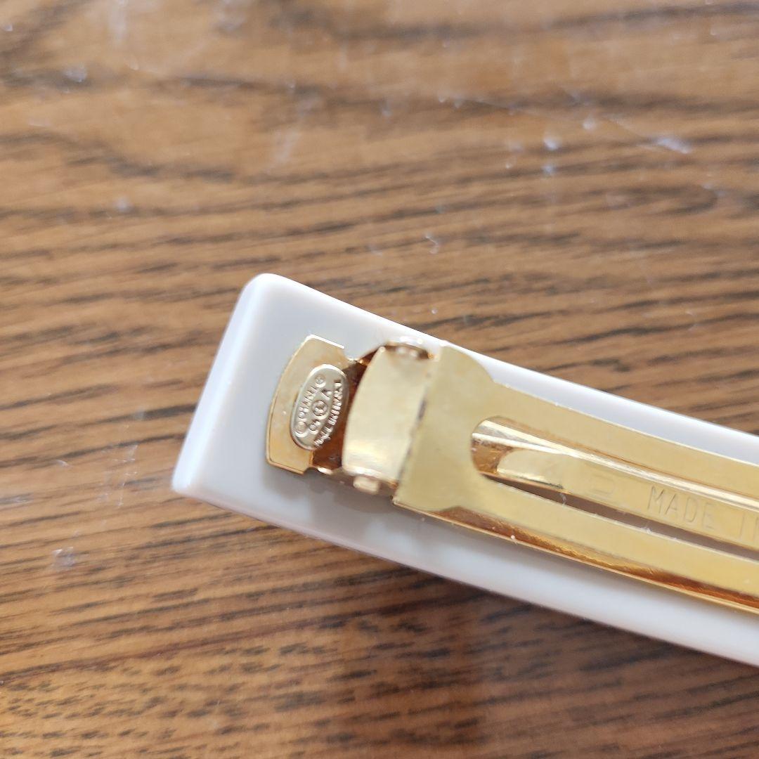 CHANEL チョコバーアイボリー バレッタココマーク入り