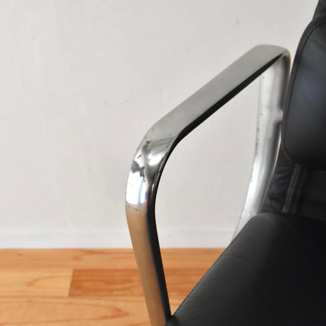 Herman Miller イームズ　ソフトパッド　アルミナムチェア